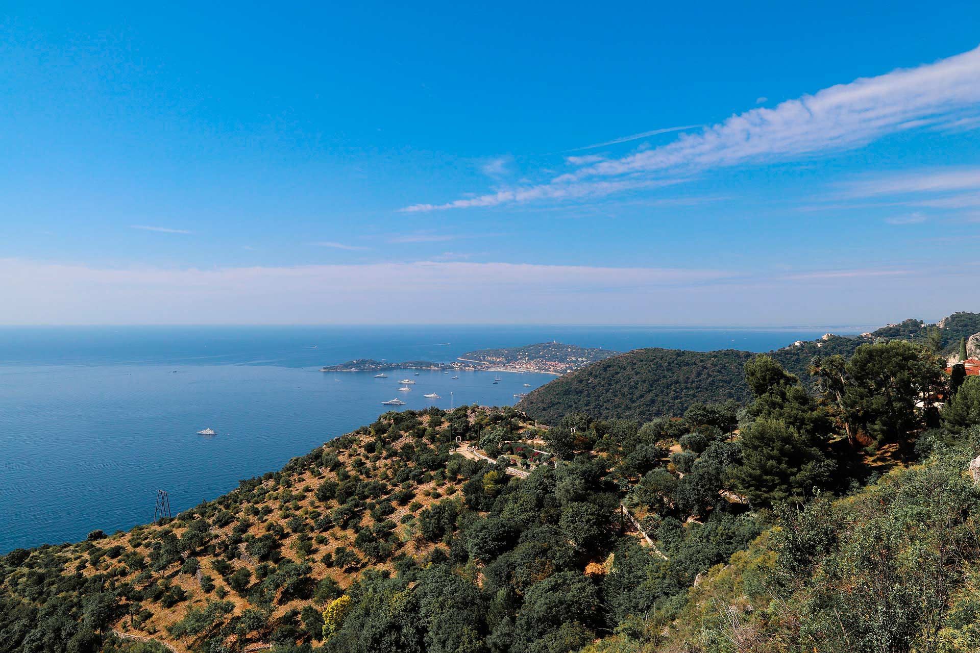 rent a luxury villa on the French Riviera